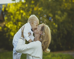 Propunere: PFA-urile care sunt in concediu de crestere copil vor putea obtine venituri nelimitate fara teama ca vor pierde indemnizatia